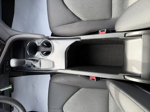 Used 2019 Toyota Camry LE image 22