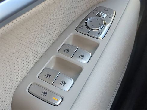 Used 2023 Genesis G70 2.0T w/ Sport Prestige Package image 23