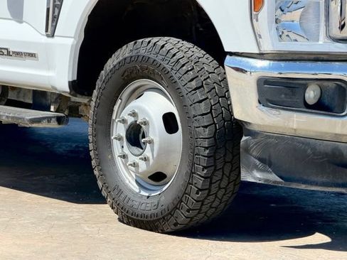 Certified 2025 Ford F350 XLT w/ FX4 Off-Road Package AWD/4WD image 5
