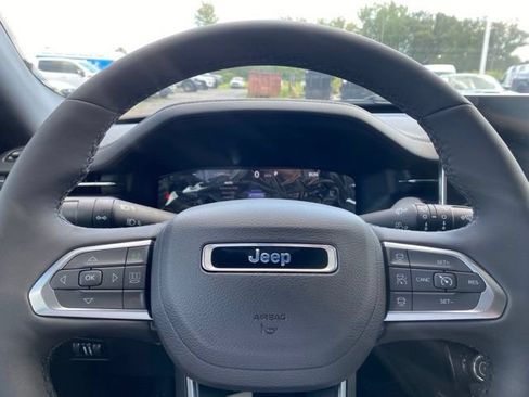 New 2026 Jeep Compass Limited AWD/4WD image 13