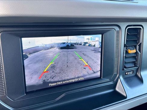 Used 2023 Ford Bronco Badlands image 20