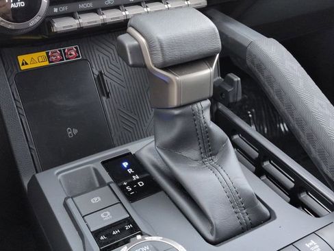 Certified 2025 Toyota Tacoma 4x4 Double Cab Hybrid image 23