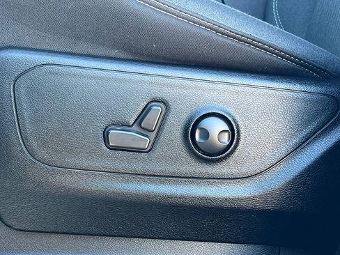 Used 2024 RAM 1500 Lone Star image 24