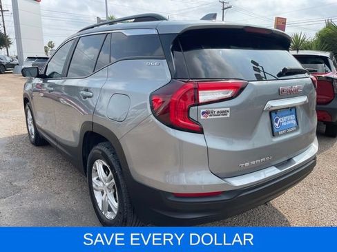 Used 2023 GMC Terrain SLE w/ Driver Convenience Package FWD image 5