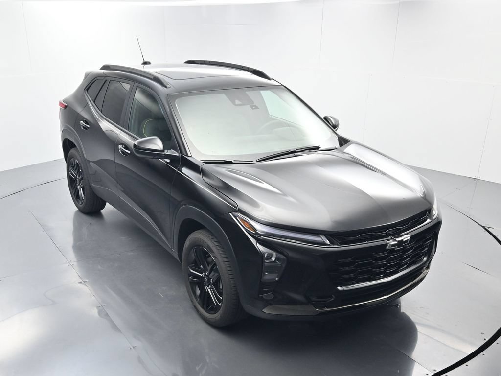 Used 2026 Chevrolet Trax ACTIV w/ Sunroof Package FWD image 38
