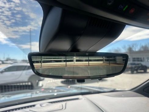 Used 2024 GMC Yukon Denali w/ Advanced Technology Package image 36