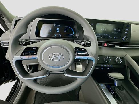 New 2026 Hyundai Elantra SE w/ Cargo Package FWD image 10