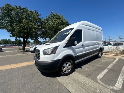 Used 2017 Ford Transit 250 148 High Roof RWD image 10
