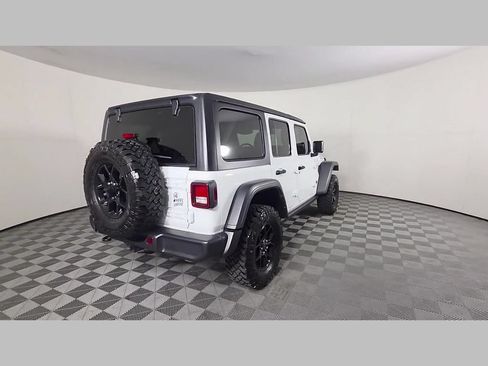 Used 2025 Jeep Wrangler Unlimited Sport AWD/4WD image 39