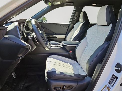 Used 2024 Lexus TX 500h AWD image 15