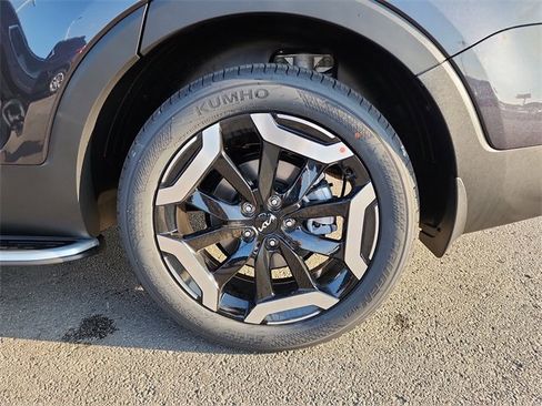 New 2025 Kia Telluride S image 28