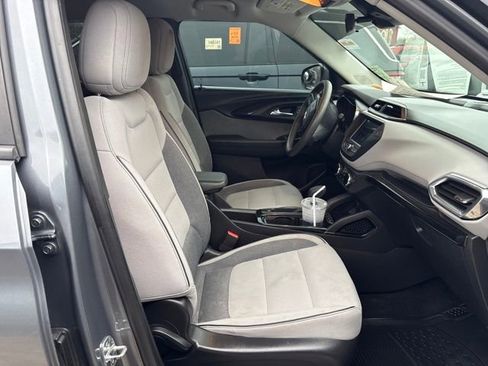 Used 2021 Chevrolet TrailBlazer LT image 7