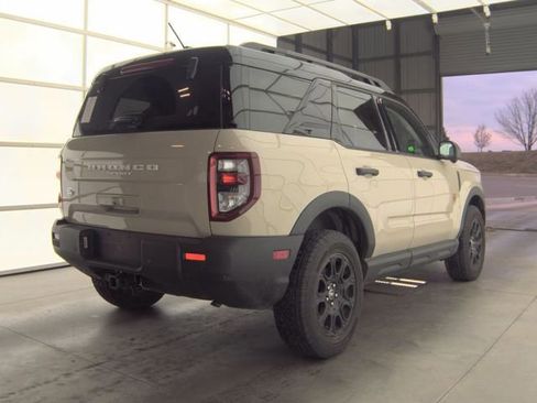 Used 2025 Ford Bronco Sport Badlands image 10