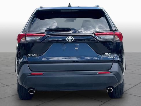 Used 2023 Toyota RAV4 XLE w/ Convenience Package AWD/4WD image 4