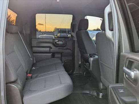 Used 2021 Chevrolet Silverado 2500 LT w/ Convenience Package image 18