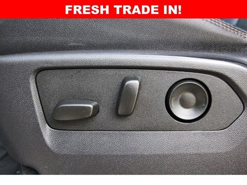 Used 2025 GMC Sierra 1500 AT4 image 28
