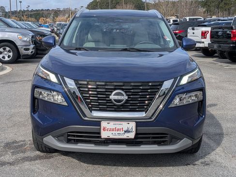 Used 2022 Nissan Rogue SV w/ SV Premium Package image 9