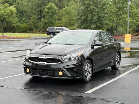 Used 2019 Kia Forte LXS FWD image 3