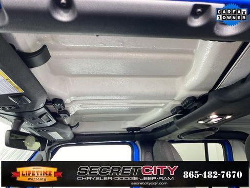 Used 2023 Jeep Gladiator Mojave w/ Trailer Tow Package image 28