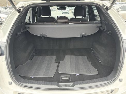Used 2023 MAZDA CX-5 Signature image 17