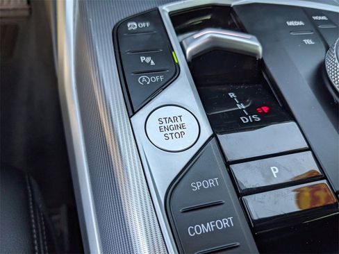 Used 2023 BMW 230i Coupe w/ Premium Package image 27