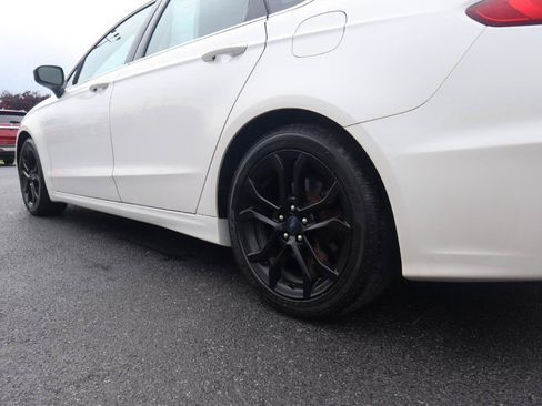 Used 2019 Ford Fusion SE w/ Equipment Group 151A FWD image 27