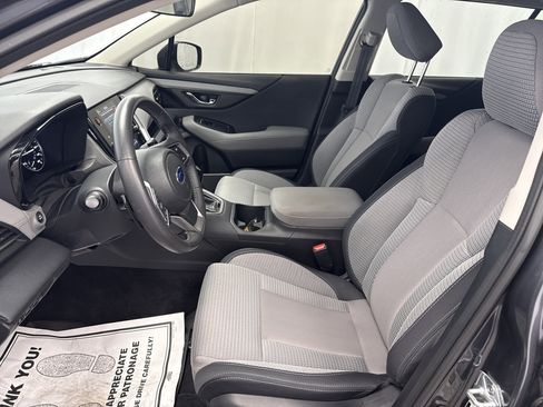 Used 2025 Subaru Outback Premium image 7