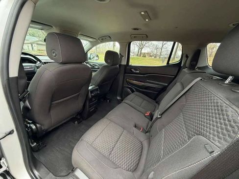 Used 2019 GMC Acadia SLE AWD/4WD image 10