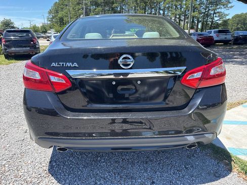 Used 2016 Nissan Altima 2.5 S w/ Power Driver Seat Package FWD image 6