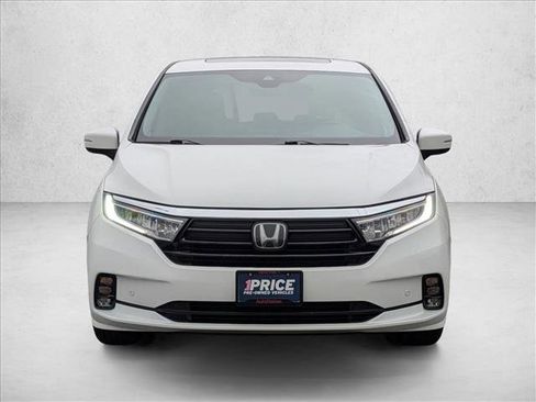 Used 2021 Honda Odyssey Touring image 2