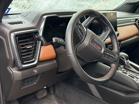 Used 2023 GMC Canyon AT4 w/ Canyon Safety Plus Package AWD/4WD image 13