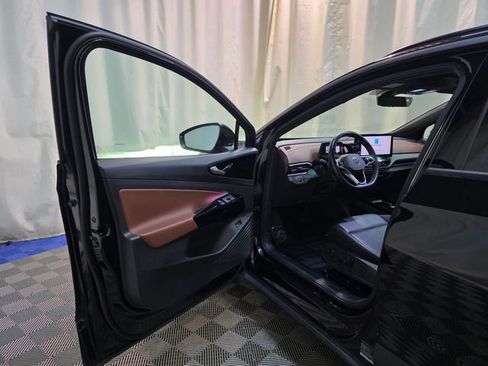 Certified 2022 Volkswagen ID.4 Pro S image 11
