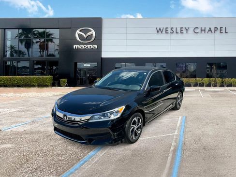 Used 2017 Honda Accord LX image 1