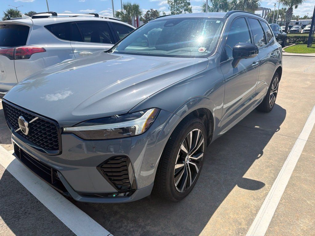 Used 2024 Volvo XC60 B5 Plus w/ Protection Package Premier AWD/4WD image 1