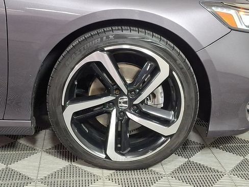 Used 2019 Honda Accord Sport image 11