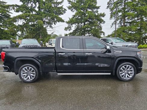 Used 2025 GMC Sierra 1500 Denali w/ Denali Reserve Package AWD/4WD image 6