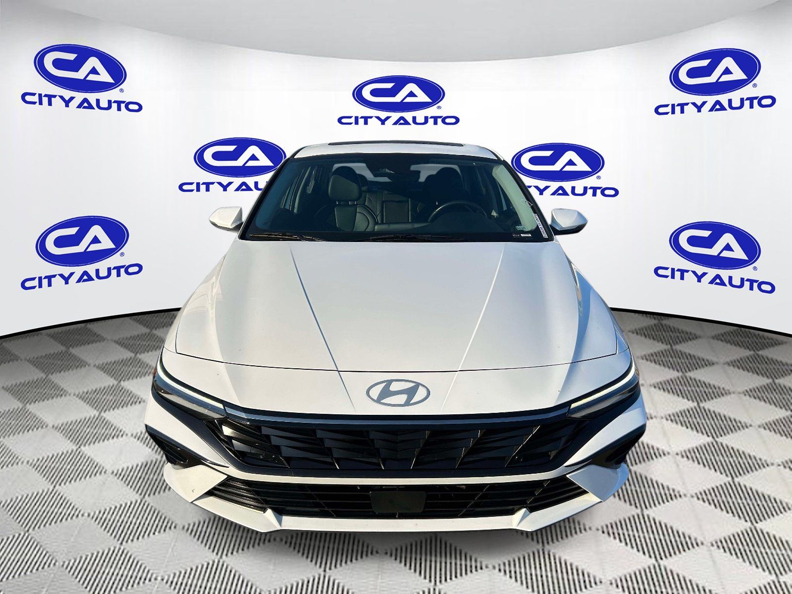 Used 2025 Hyundai Elantra Limited FWD image 10