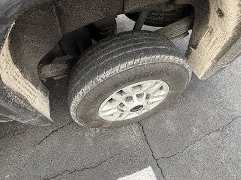 Used 2024 GMC Sierra 2500 SLE w/ SLE Convenience Package image 13