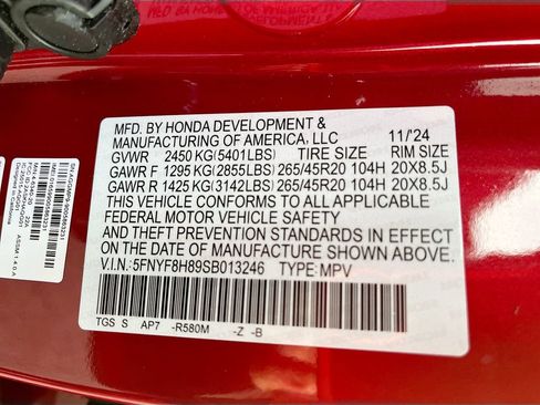 Used 2025 Honda Passport Black Edition image 32