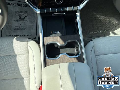 Used 2024 GMC Acadia Denali FWD image 3