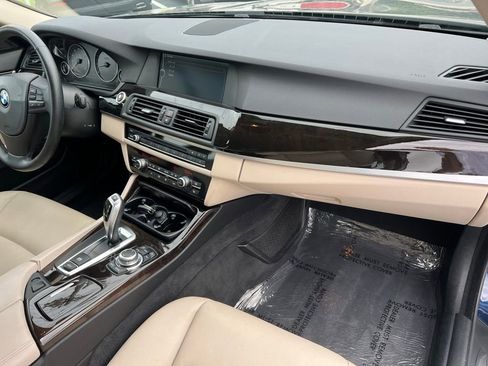 Used 2011 BMW 528i Sedan RWD image 32