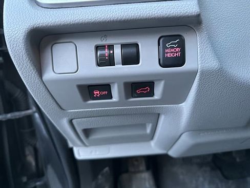 Used 2015 Subaru Forester 2.5i Limited w/ Popular Package #2 image 12