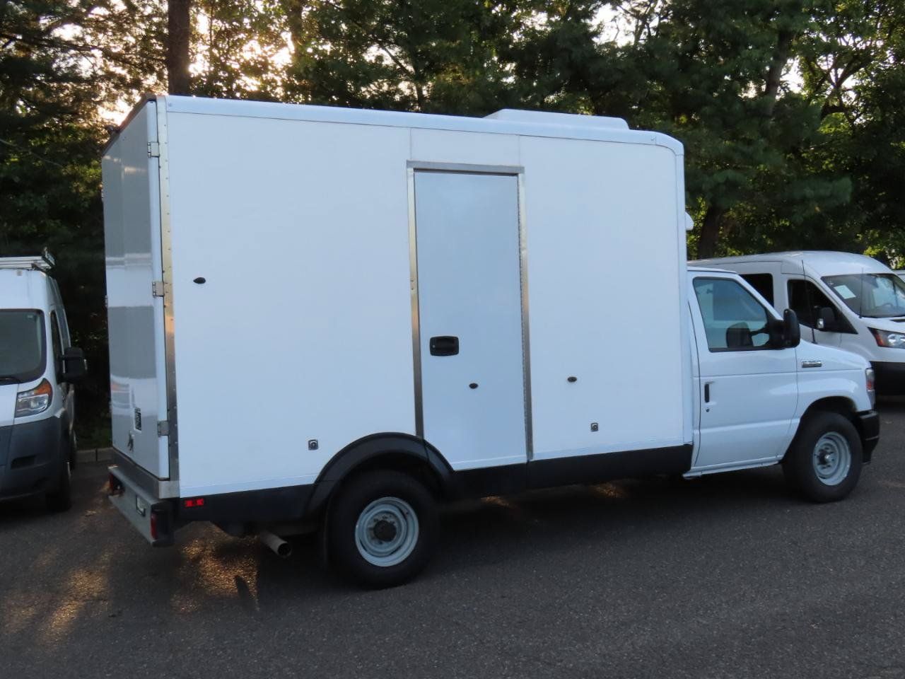 Used 2023 Ford E-350 and Econoline 350 Super Duty w/ Power Windows & Locks Group RWD image 8