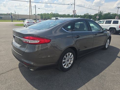 Used 2017 Ford Fusion S image 6