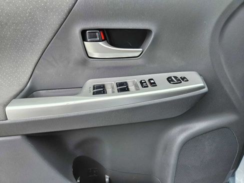 Used 2013 Toyota Prius V Three image 26