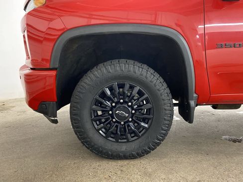 Used 2021 Chevrolet Silverado 3500 LTZ w/ LTZ Plus Package image 12