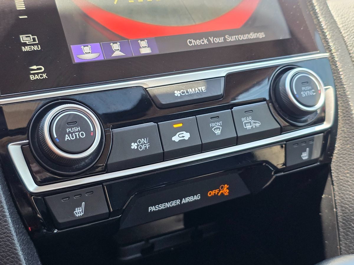 Used 2018 Honda Civic Touring image 39