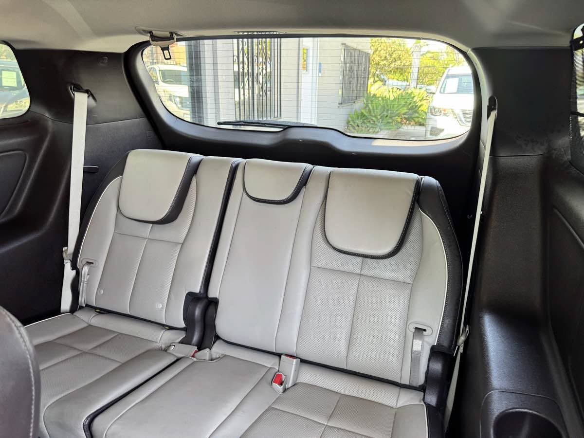 Used 2017 Kia Sedona SX Limited FWD image 30