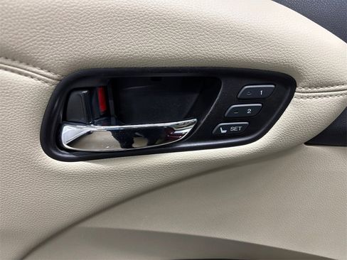 Used 2016 Acura RDX AWD w/ Technology Package image 12