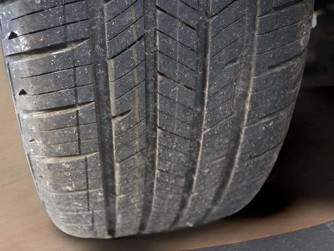 Used 2008 Buick Lucerne CXL image 14